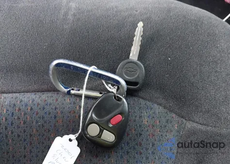 2001 Chevrolet Silverado 1500 Ls из США, поврежденный, VIN 2GCEC19T311265131